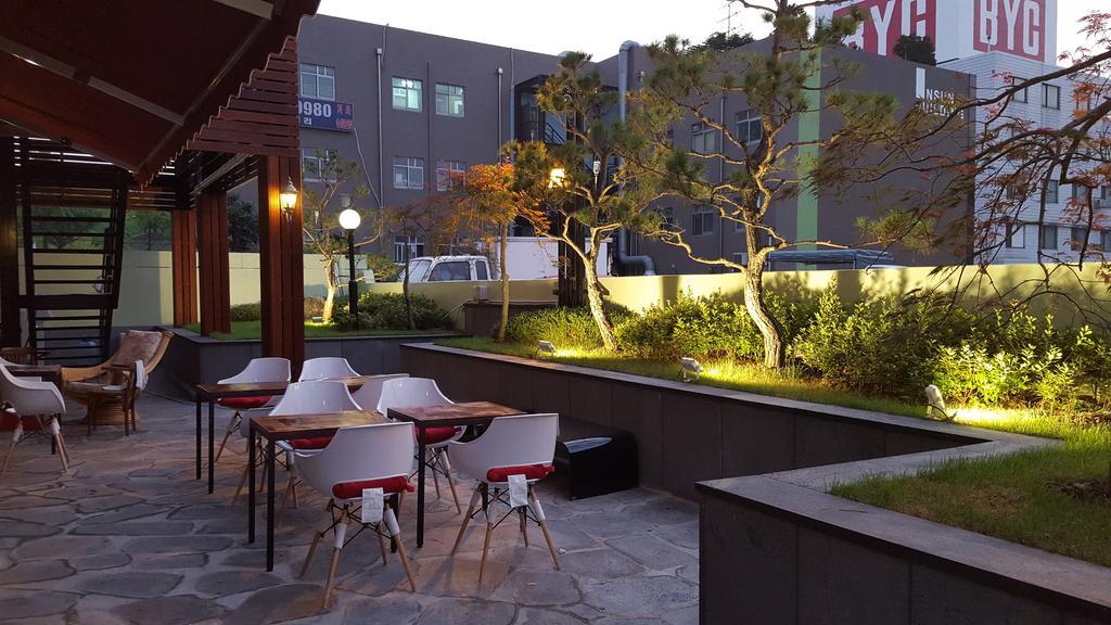 I.Y Hotel Suwon Exterior photo