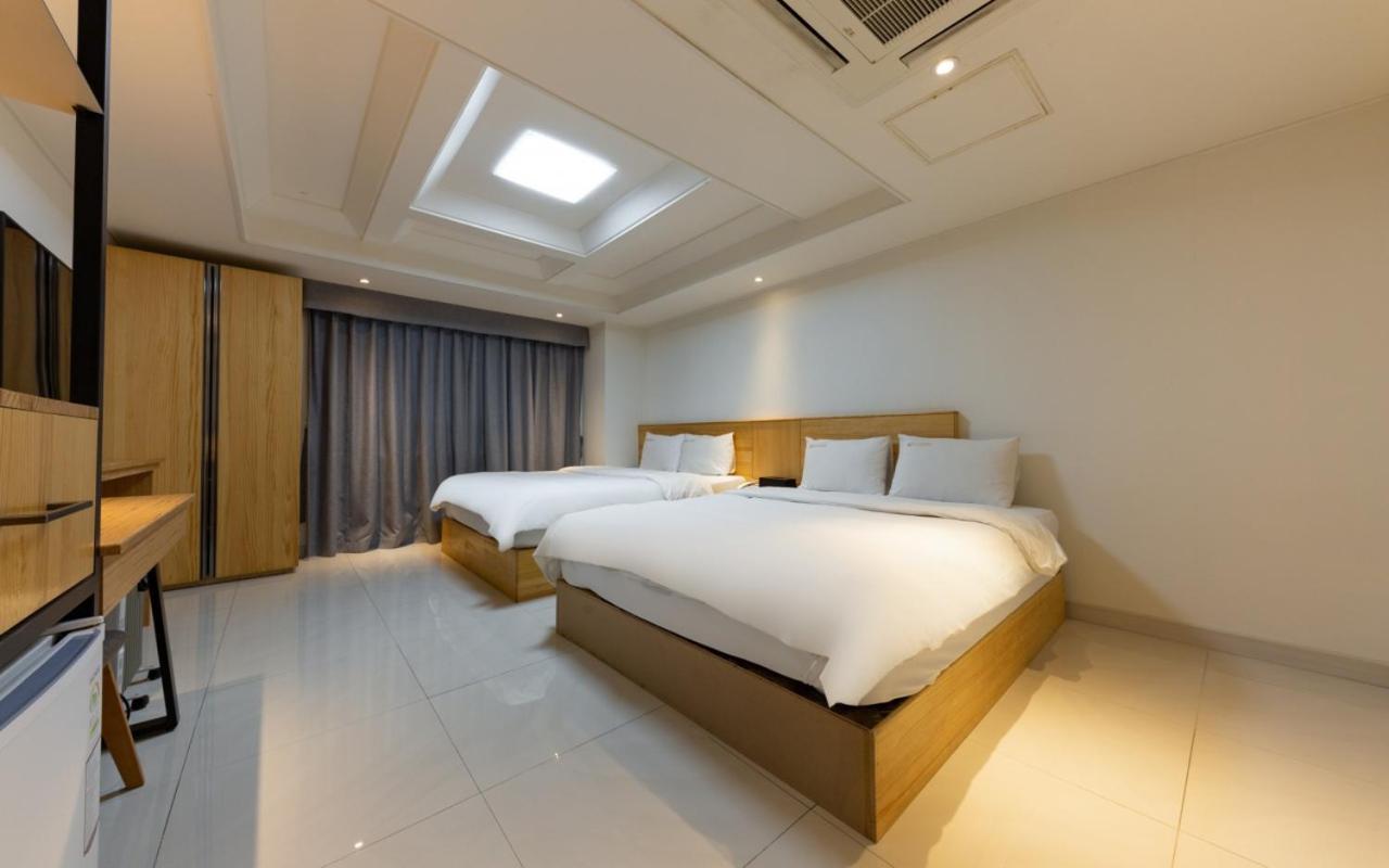 I.Y Hotel Suwon Exterior photo